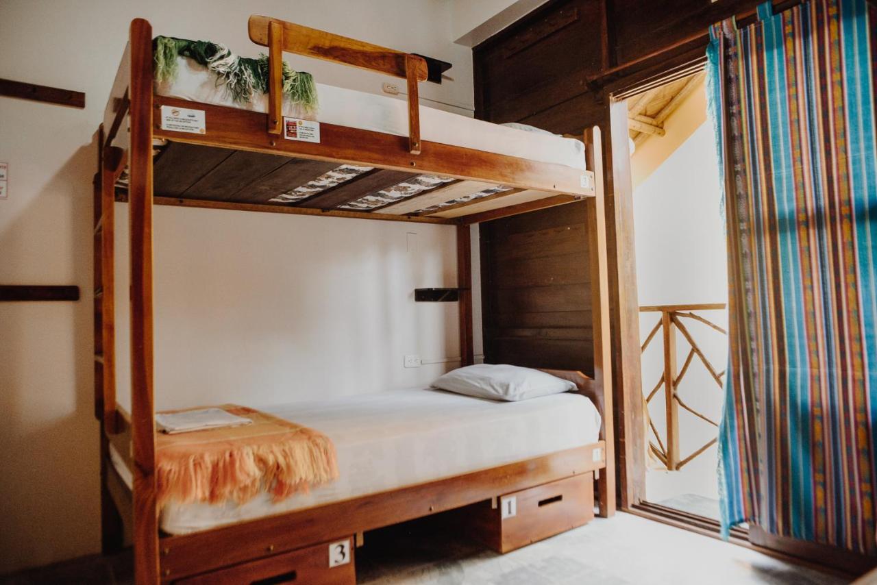 Esperanto Bed & Breakfast Surf Hostel Montañita Eksteriør billede