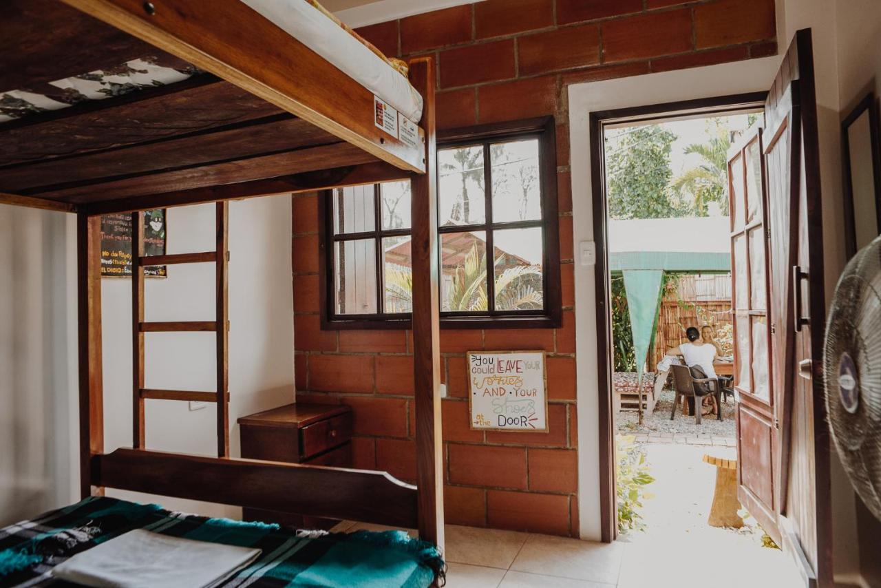 Esperanto Bed & Breakfast Surf Hostel Montañita Eksteriør billede