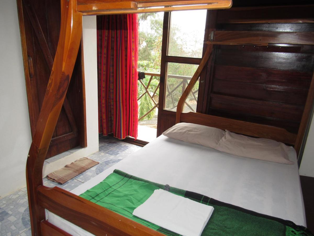 Esperanto Bed & Breakfast Surf Hostel Montañita Eksteriør billede