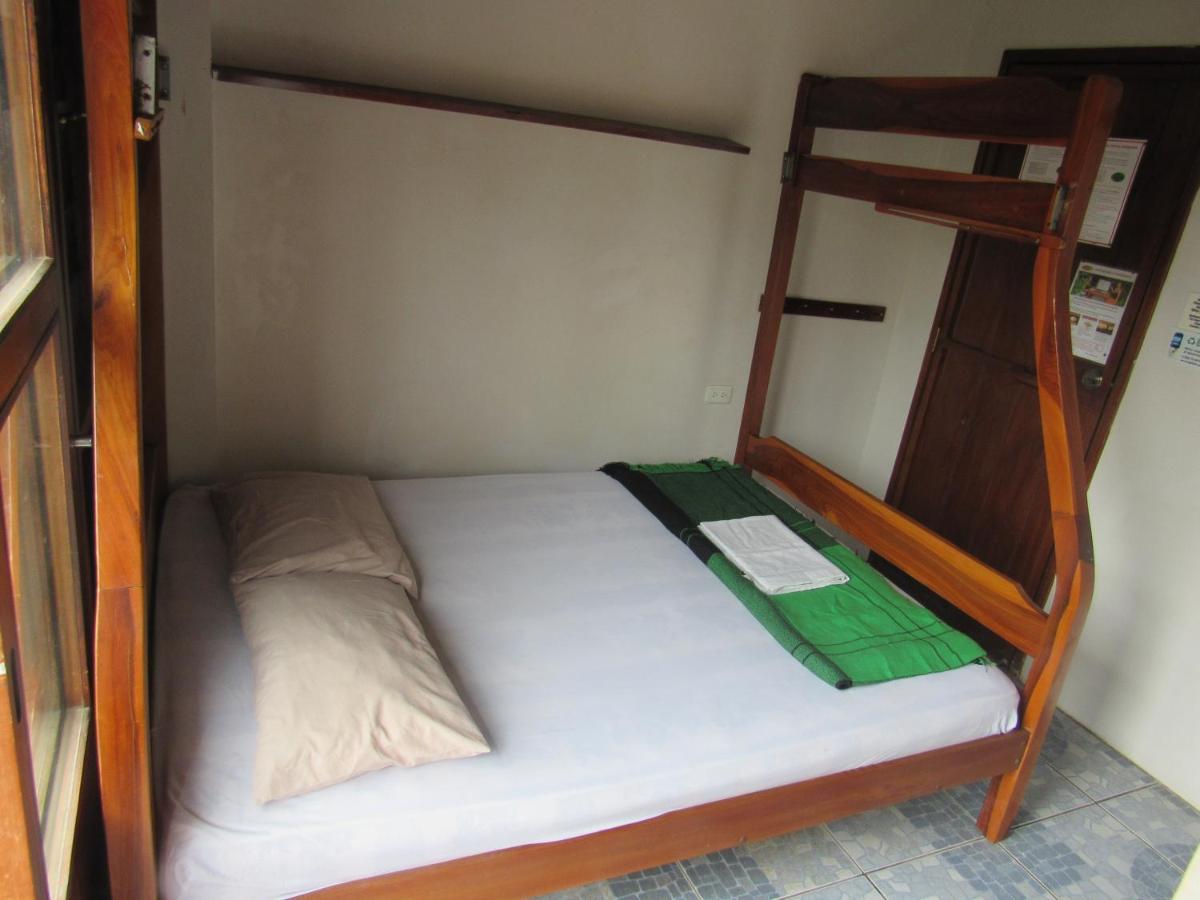Esperanto Bed & Breakfast Surf Hostel Montañita Eksteriør billede