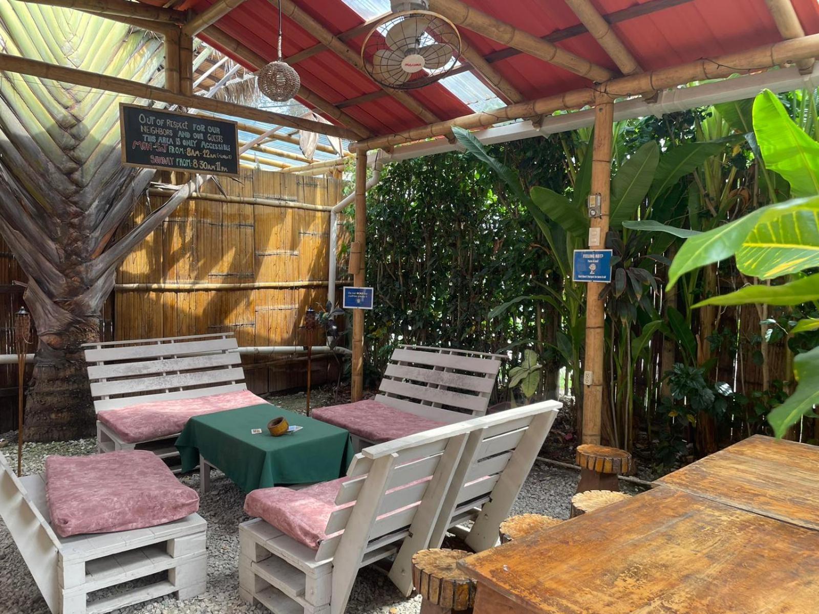Esperanto Bed & Breakfast Surf Hostel Montañita Eksteriør billede