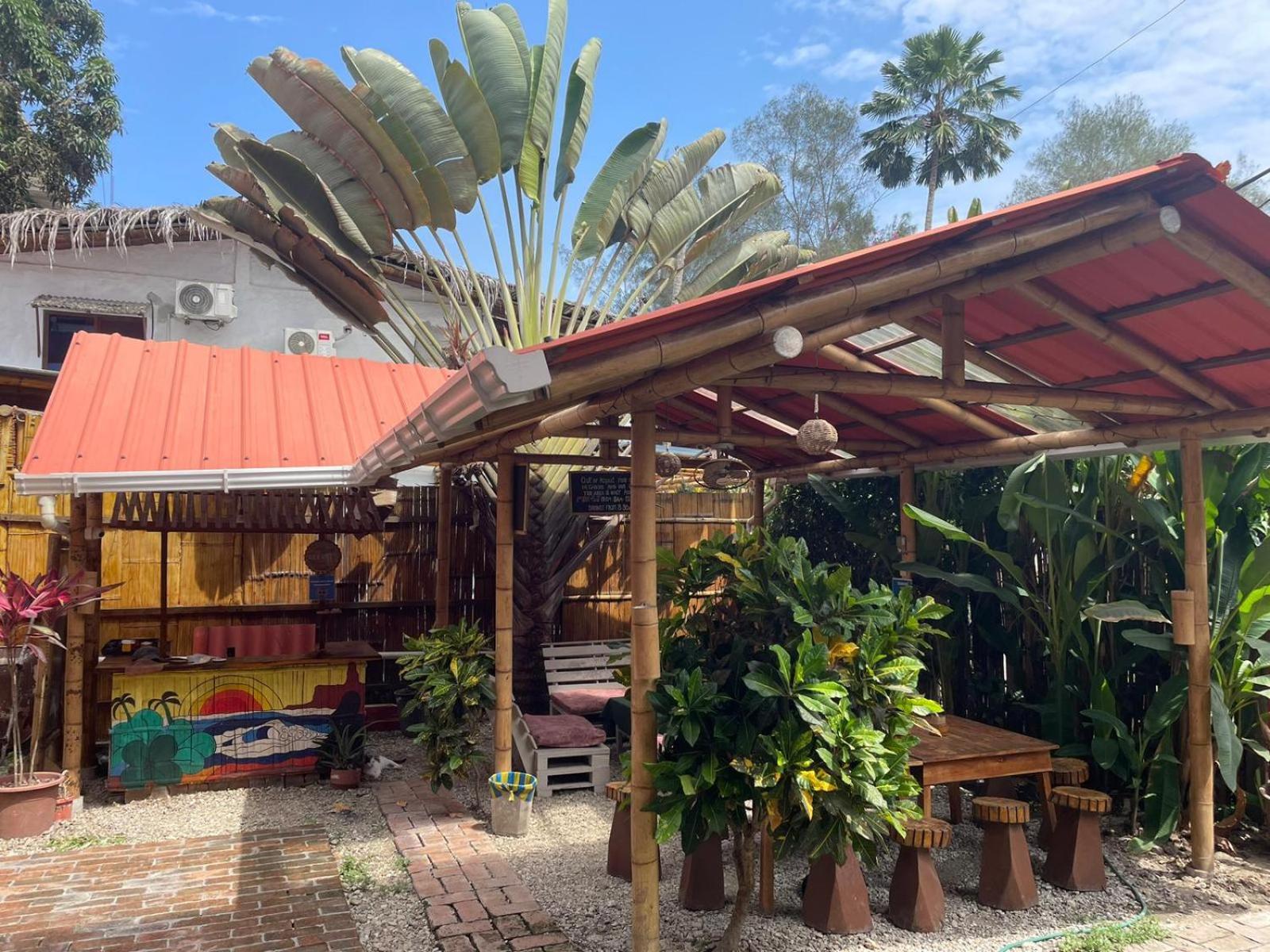 Esperanto Bed & Breakfast Surf Hostel Montañita Eksteriør billede